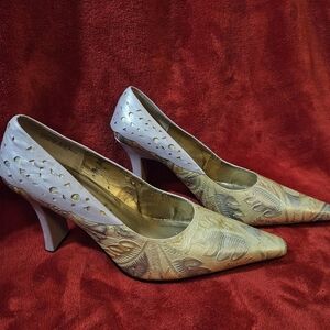 Monzo Franco Leather Pumps-Size 9.5W Lavender & Tan